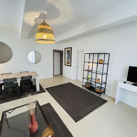 Lange Au Sourire Tournelles Cathedrale Apartment Реймс Екстериор снимка